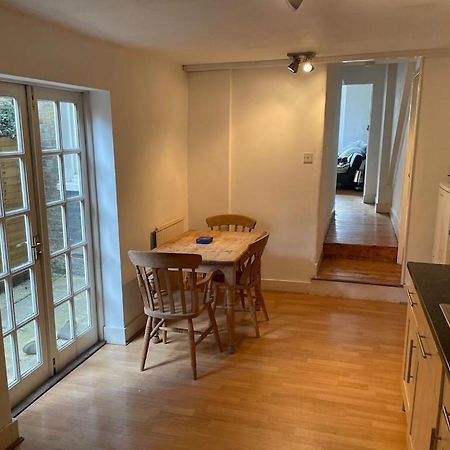 Apartamento Beautiful Ground Floor Garden Flat Londres Exterior foto