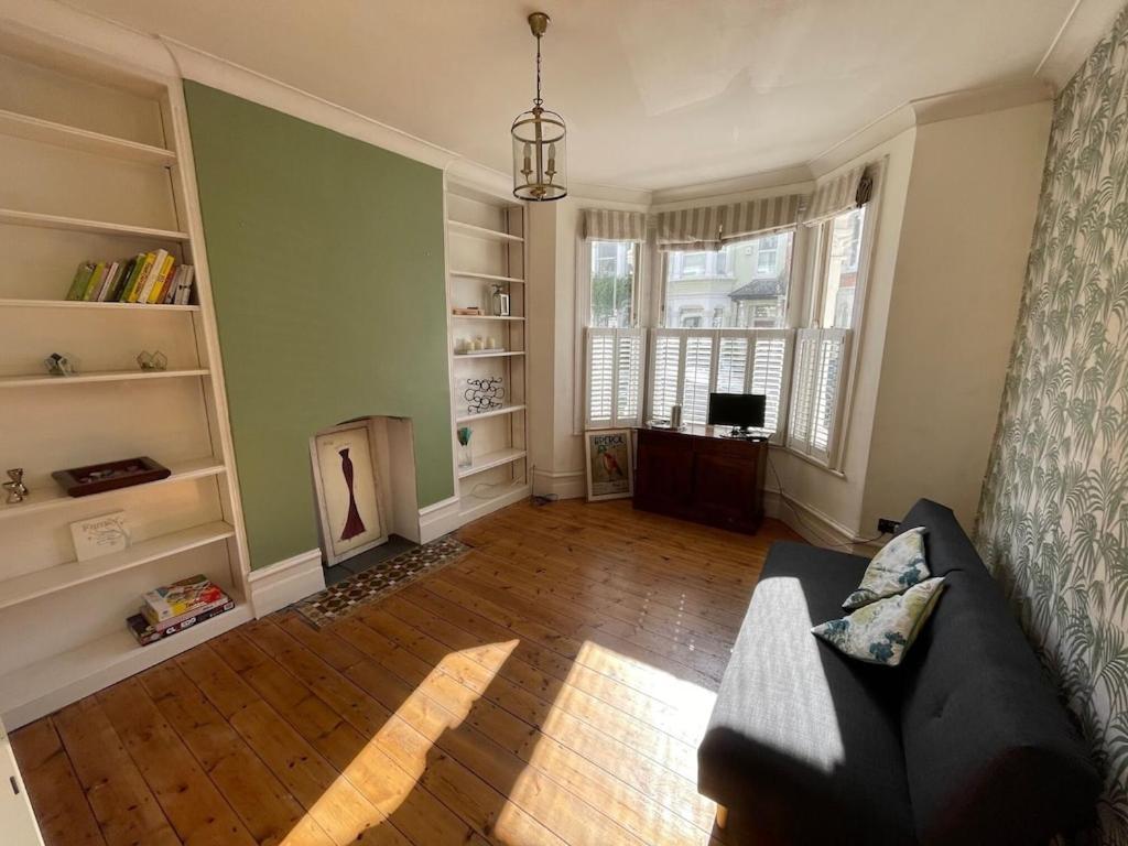 Apartamento Beautiful Ground Floor Garden Flat Londres Exterior foto